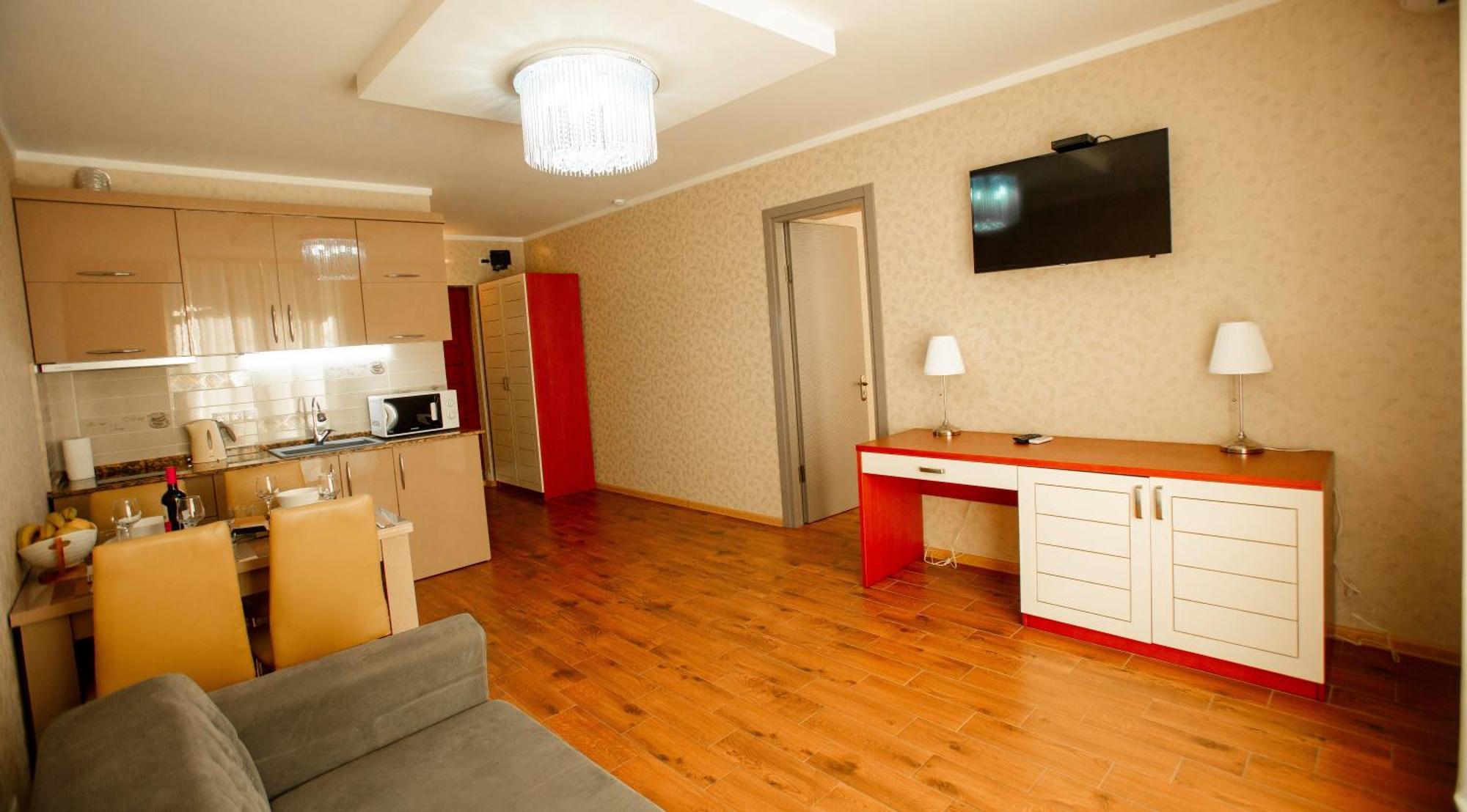Aparthotel Holiday Lux Batumi Exterior photo